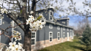 BeeHive Homes of Grain Valley Front Facelift